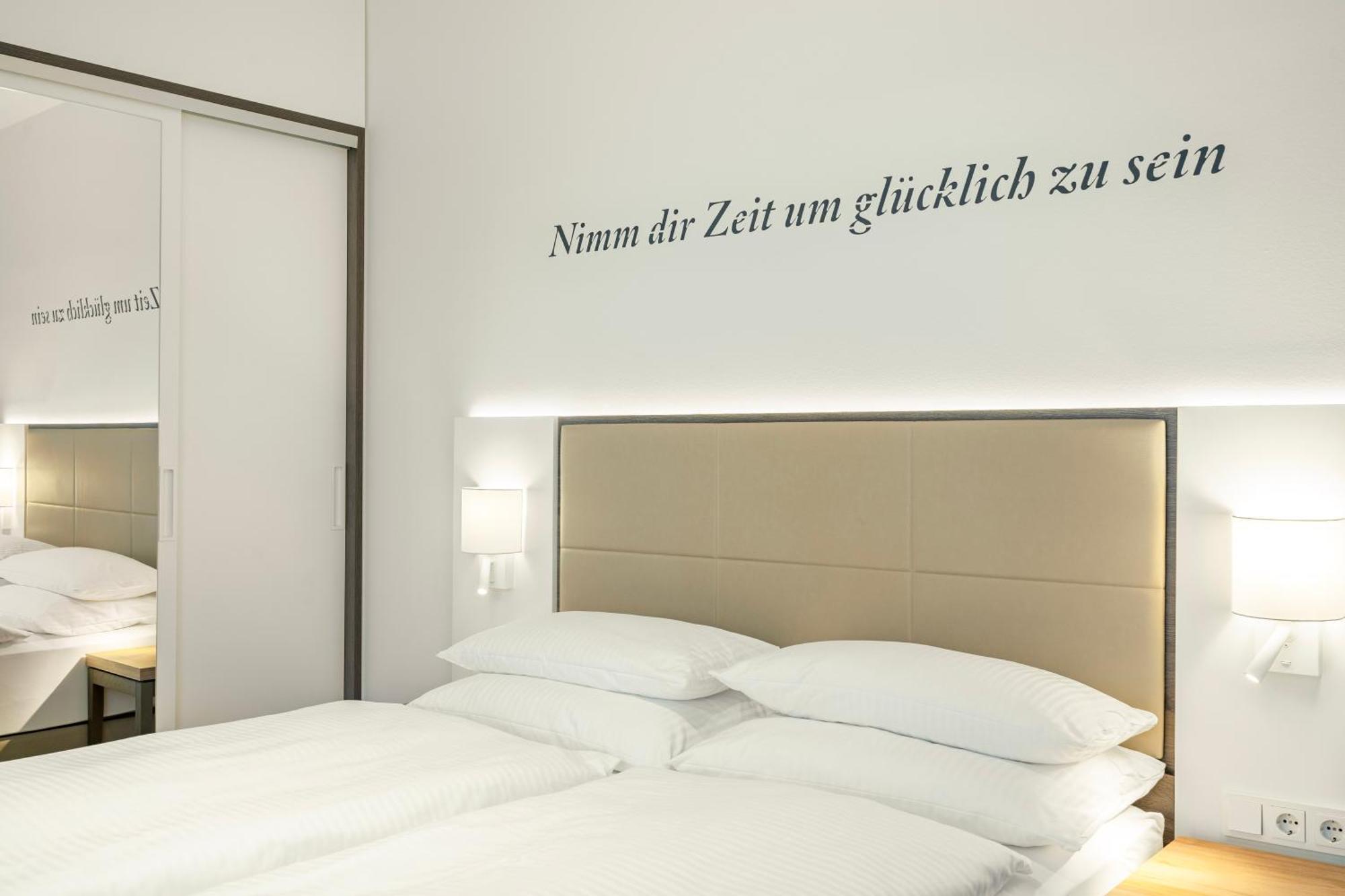 Highpark Berlin Am Potsdamer Platz Room photo